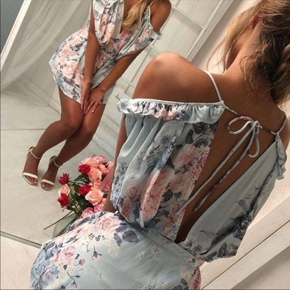 Beautiful baby blue floral romper - Picture 2 of 2